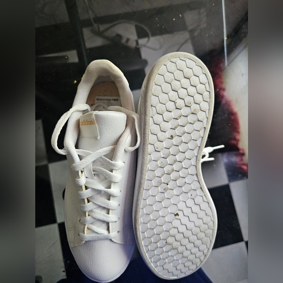 Adidas - Picture 2 of 2